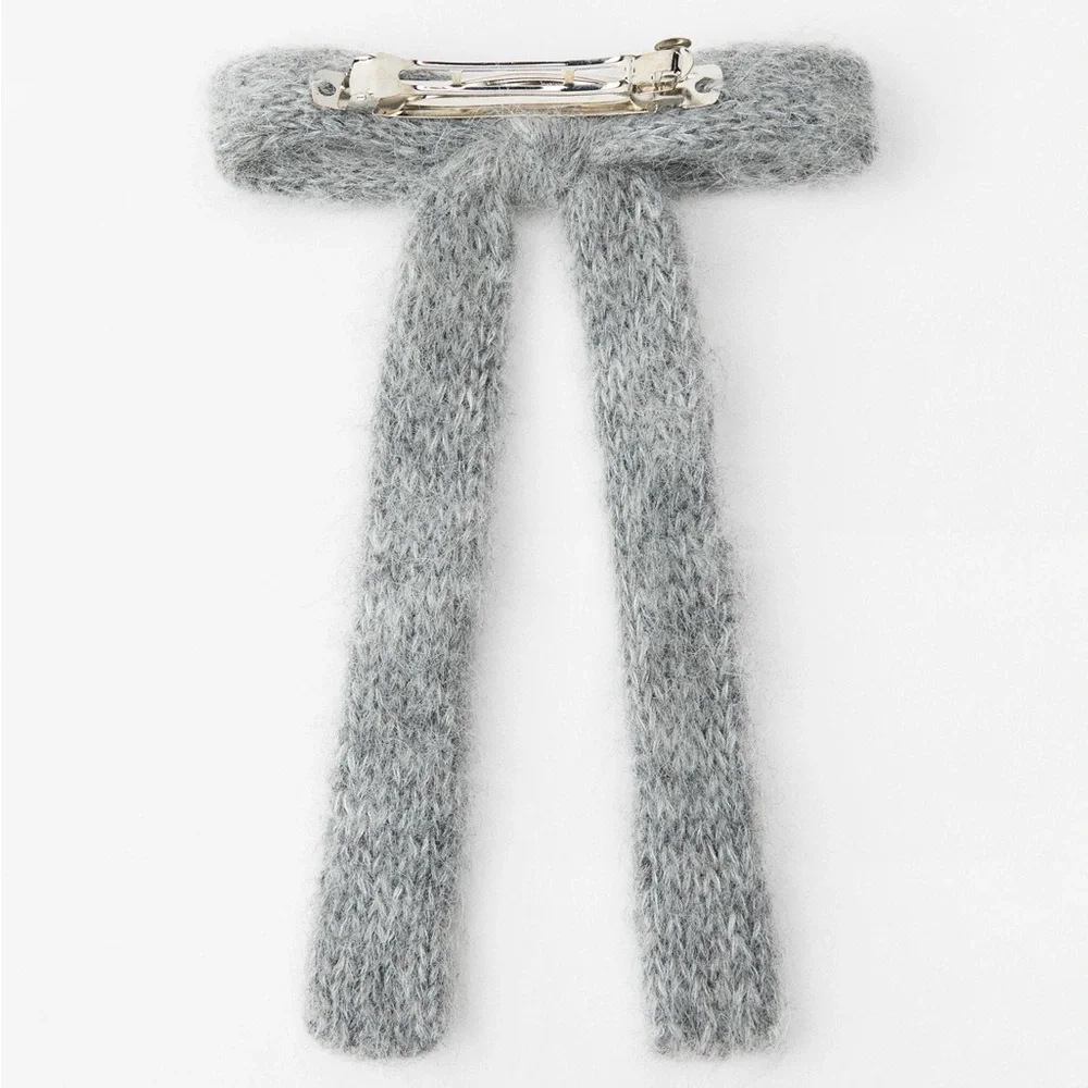 ZARA Wool + Alpaca Blend Hair Clip